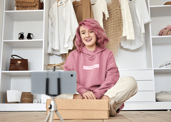 Cover: 4 Ways to Attract Gen Z Shoppers