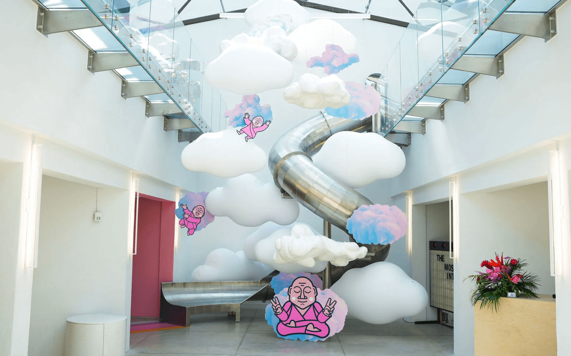 Slide in SHOWFIELDS Miami store